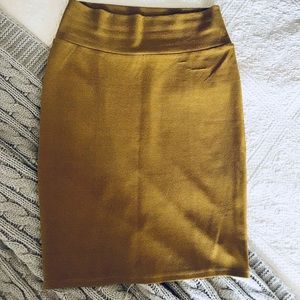 LuLaRoe Cassie size S small mustard